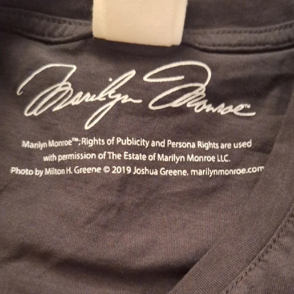 H&M Gray Marilyn Monroe Graphic Tee Size XS-TP - Picture 4 of 5